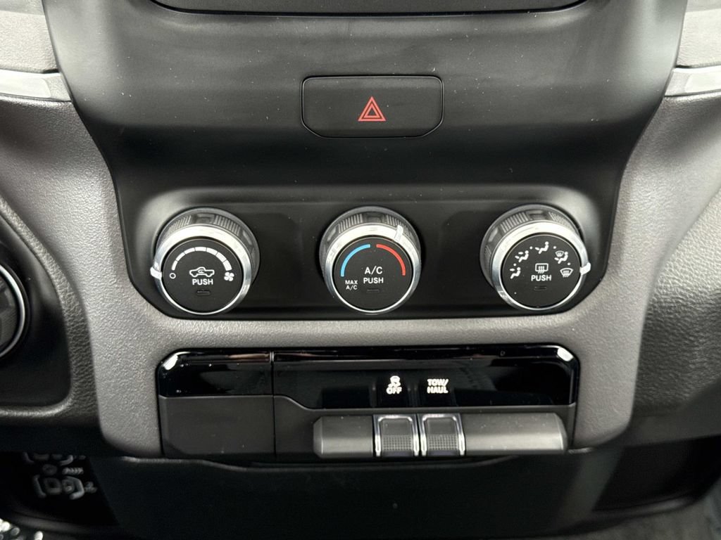 Used 2023 RAM 1500 Big Horn AWD/4WD image 6