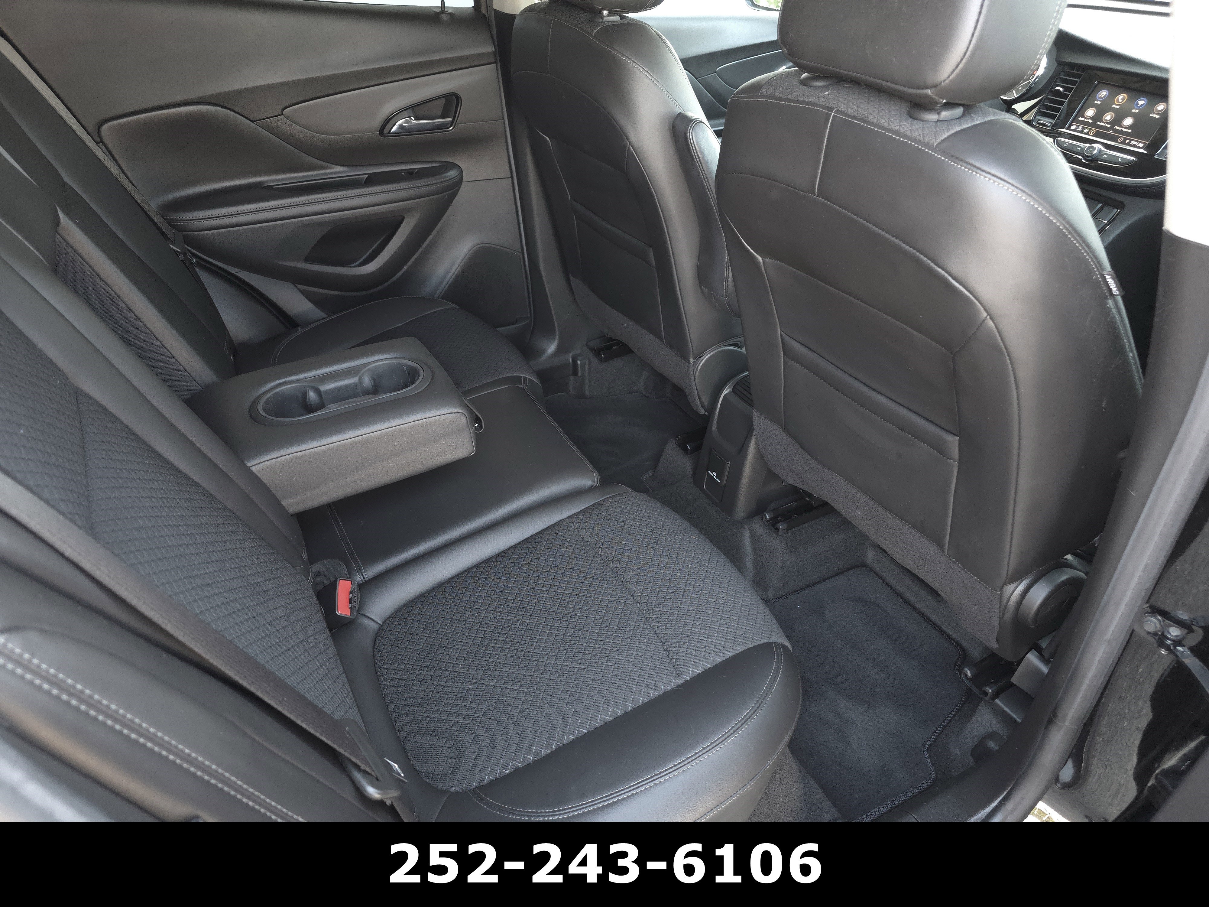 Used 2022 Buick Encore Preferred w/ Safety Package FWD image 35