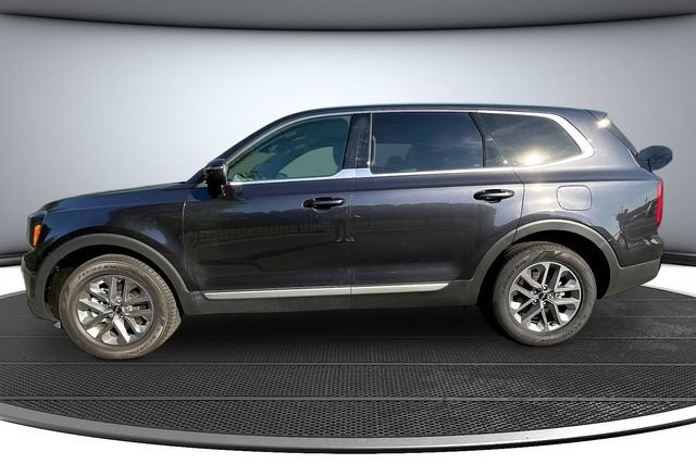 Used 2025 Kia Telluride LX FWD image 8