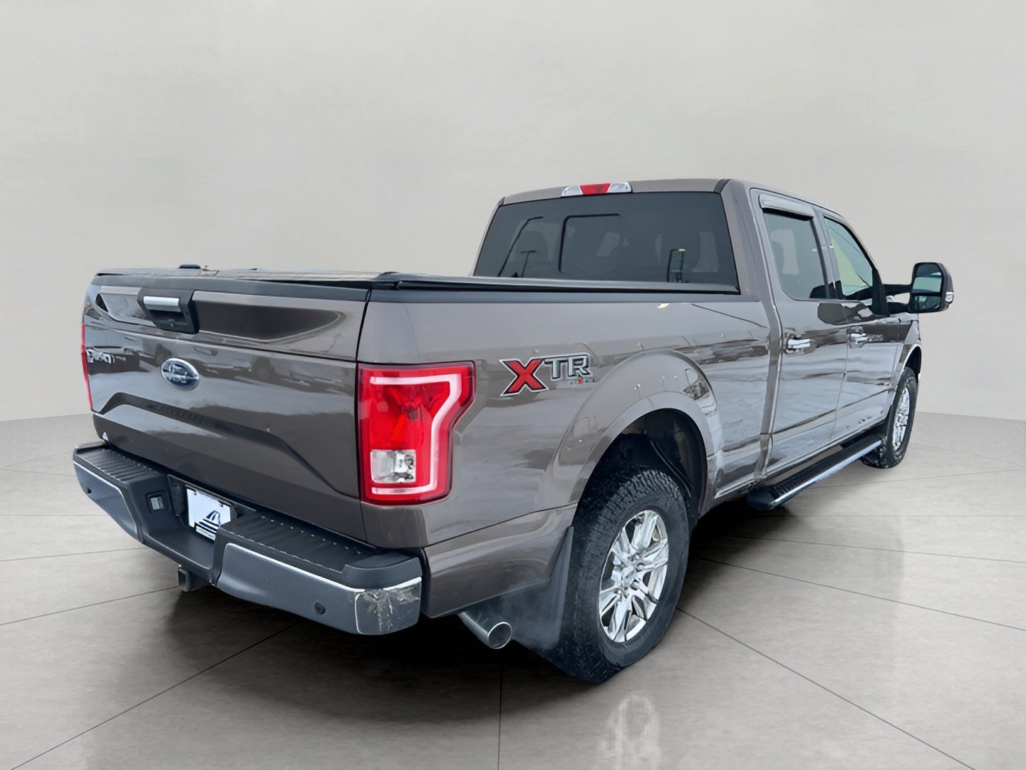 Used 2016 Ford F150 XLT w/ Equipment Group 302A Luxury image 9