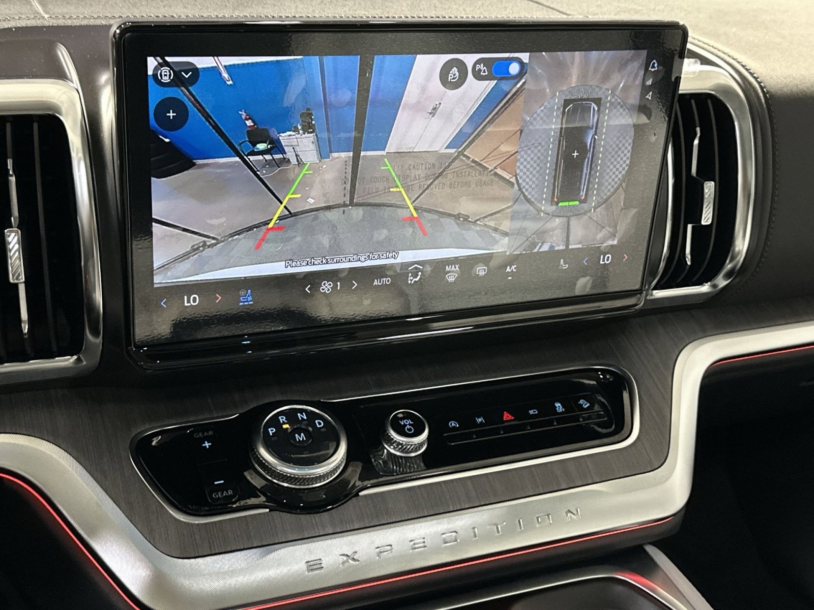 New 2025 Ford Expedition Max Platinum w/ Platinum Ultimate Package image 24