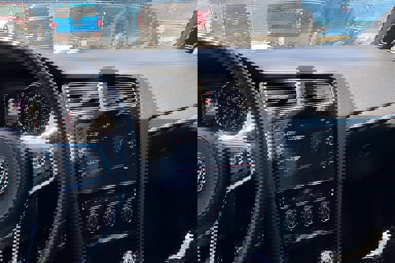 Used 2019 Volkswagen GTI SE FWD image 7