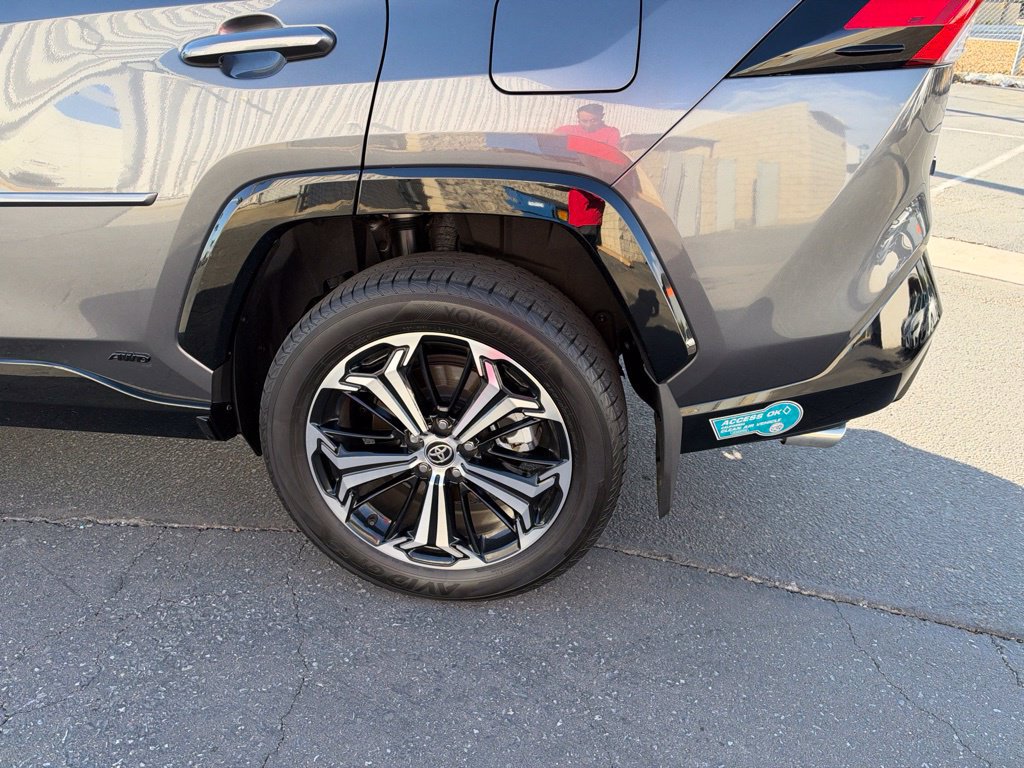 Certified 2025 Toyota RAV4 XSE AWD/4WD image 10