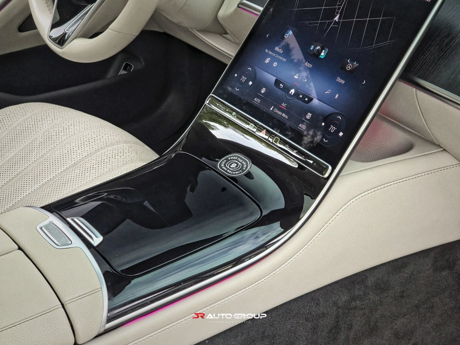 Used 2022 Mercedes-Benz S 500 4MATIC w/ AMG Line Package image 45