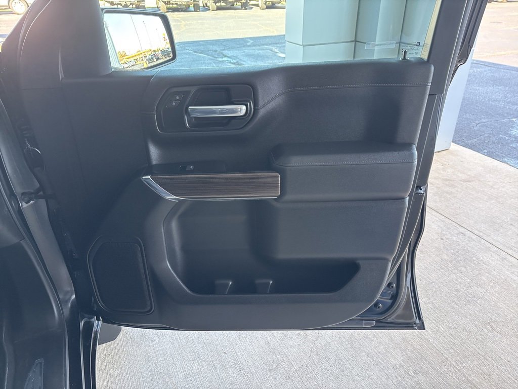 Used 2022 Chevrolet Silverado 1500 RST w/ LPO, Blackout Package image 29