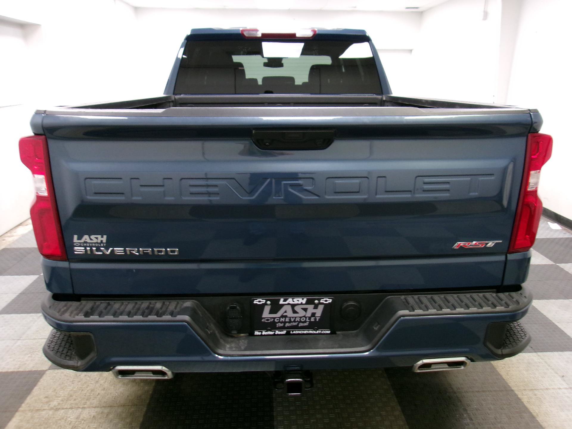 Used 2024 Chevrolet Silverado 1500 RST w/ Z71 Off-Road Package AWD/4WD image 10