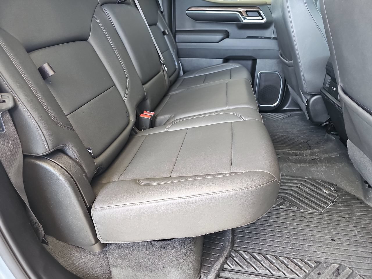 Certified 2023 Chevrolet Silverado 1500 RST w/ Convenience Package II AWD/4WD image 16