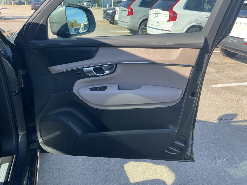 New 2027 Volvo XC90 B6 Plus AWD/4WD image 18