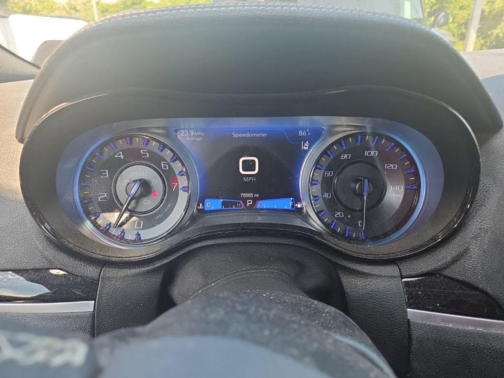 Used 2020 Chrysler 300 S w/ Safetytec Plus Group RWD image 9