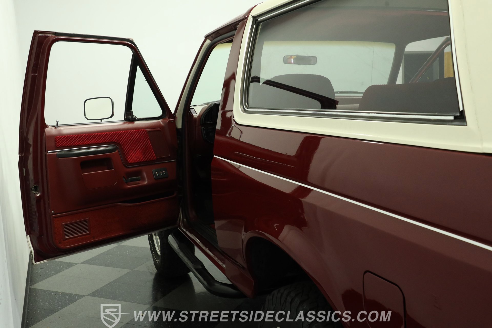 Used 1990 Ford Bronco AWD/4WD image 33
