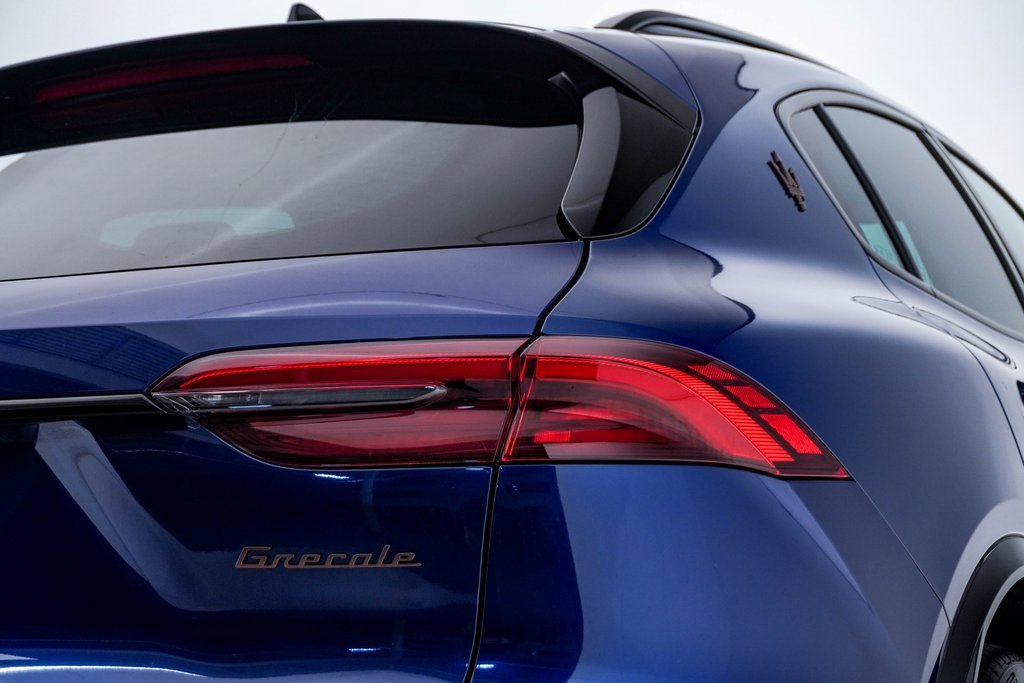 Certified 2025 Maserati Grecale Folgore image 13