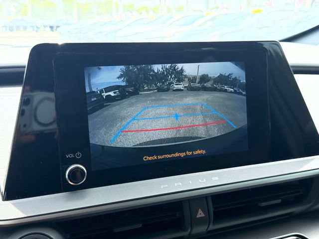 Certified 2024 Toyota Prius LE FWD image 23