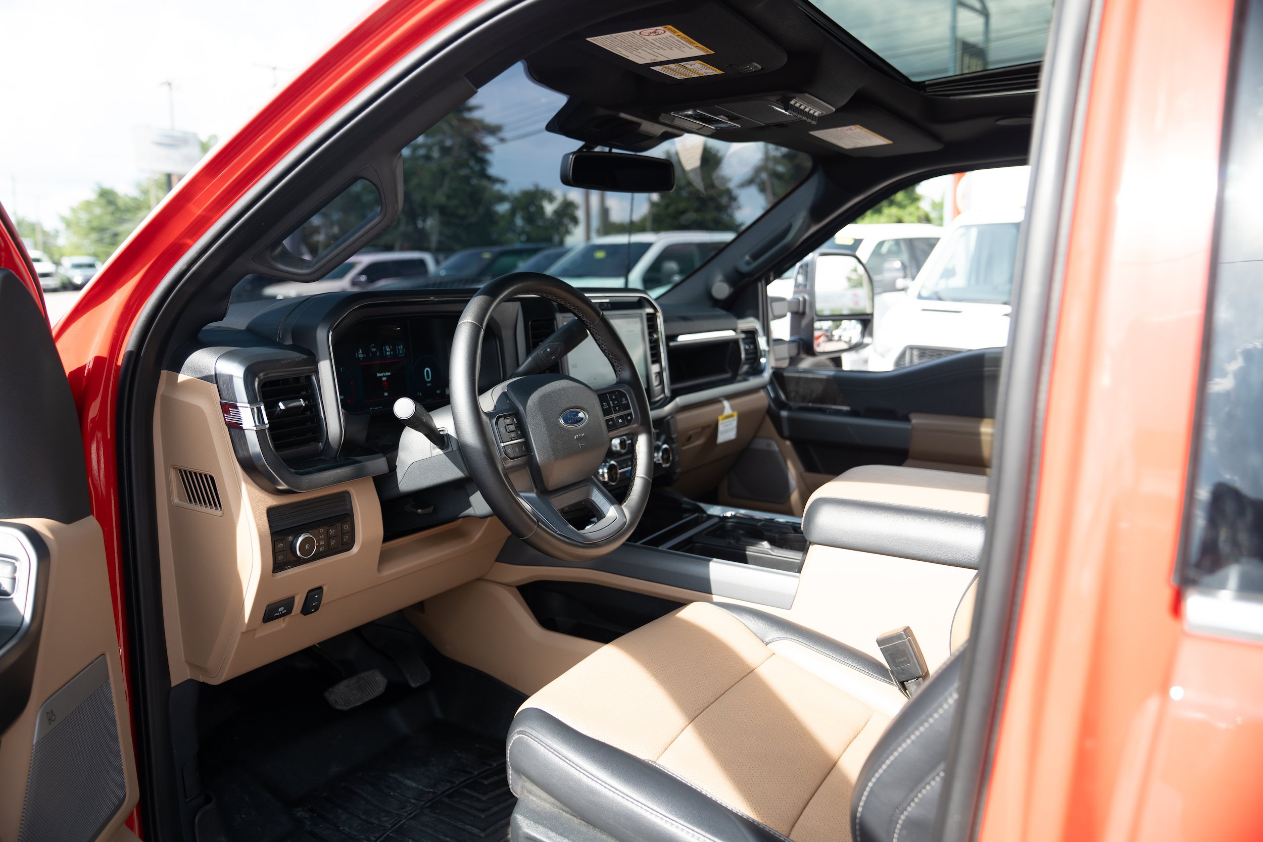 Certified 2025 Ford F350 Lariat w/ Lariat Ultimate Package AWD/4WD image 10