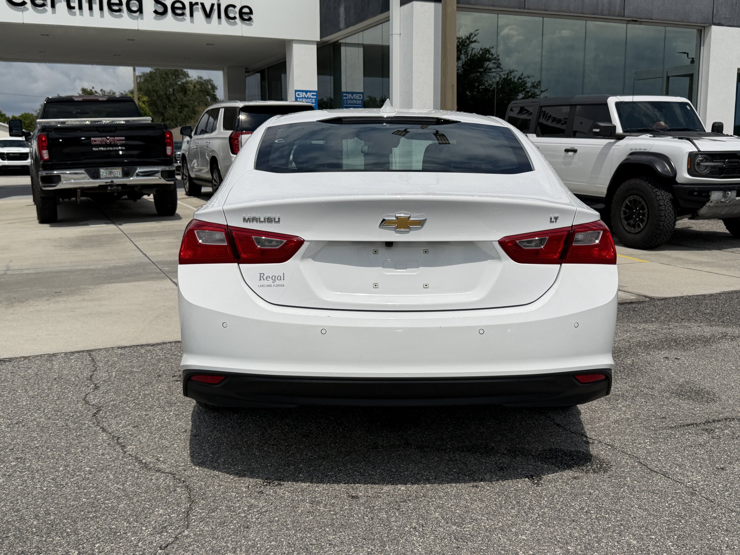 Used 2024 Chevrolet Malibu LT FWD image 4