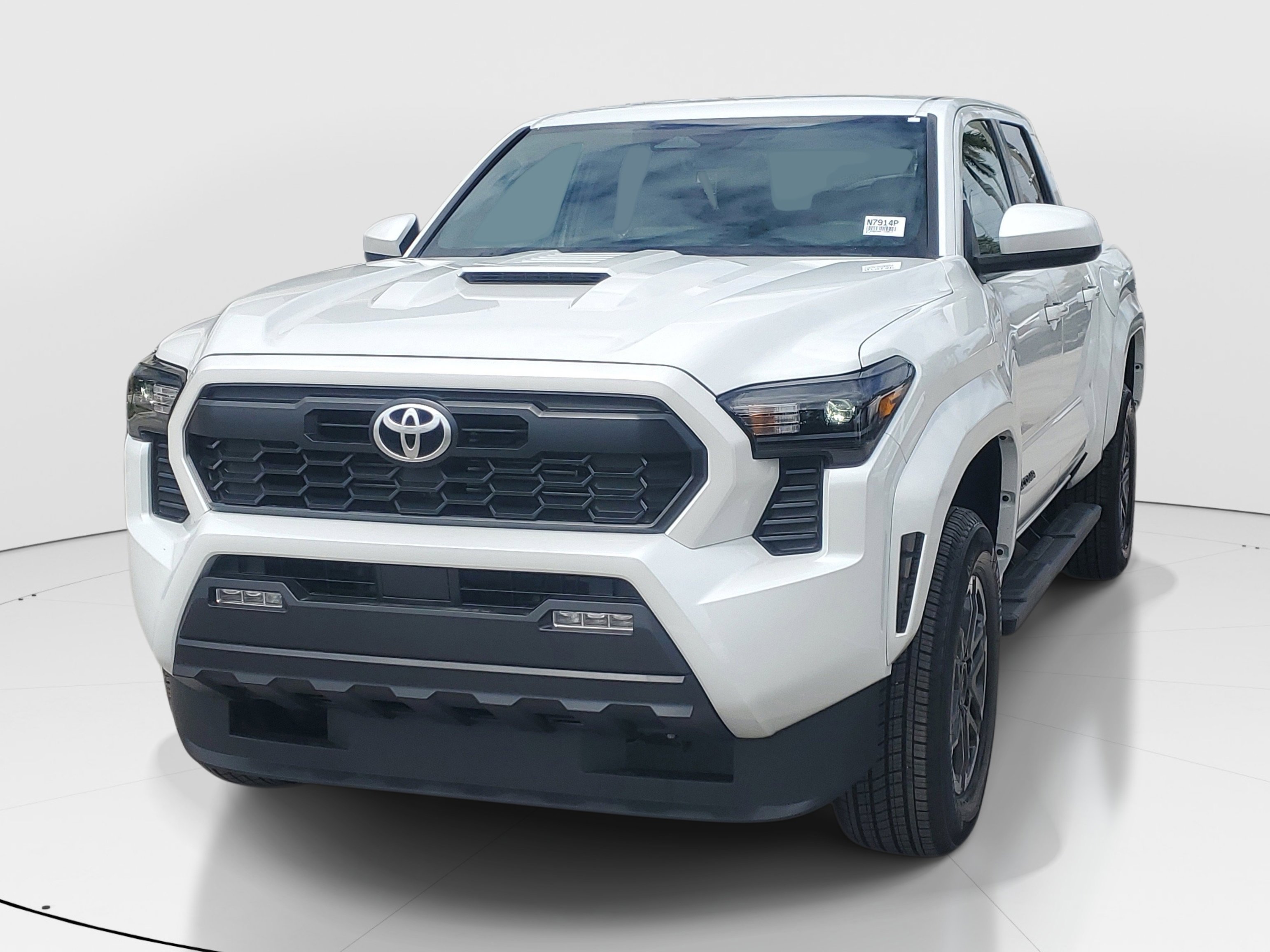 Used 2025 Toyota Tacoma TRD Sport RWD image 4