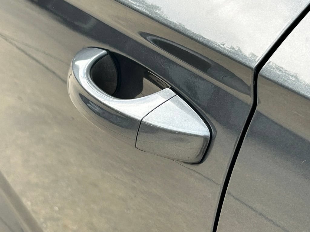 Certified 2022 Volkswagen Taos S AWD/4WD image 28
