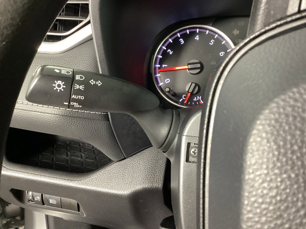 Used 2022 Toyota RAV4 XLE AWD/4WD image 20