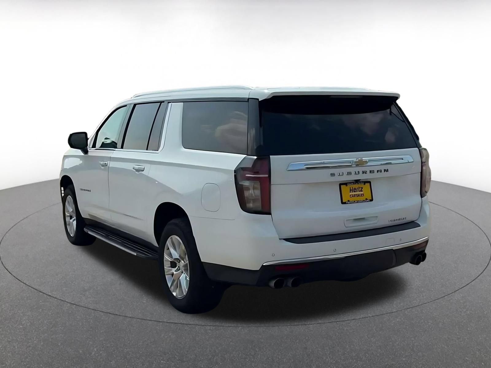 Used 2023 Chevrolet Suburban Premier AWD/4WD image 10