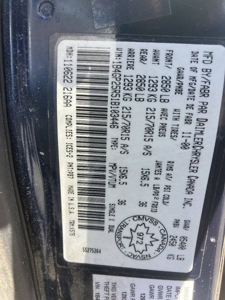 Used 2001 Dodge Caravan SE FWD image 5