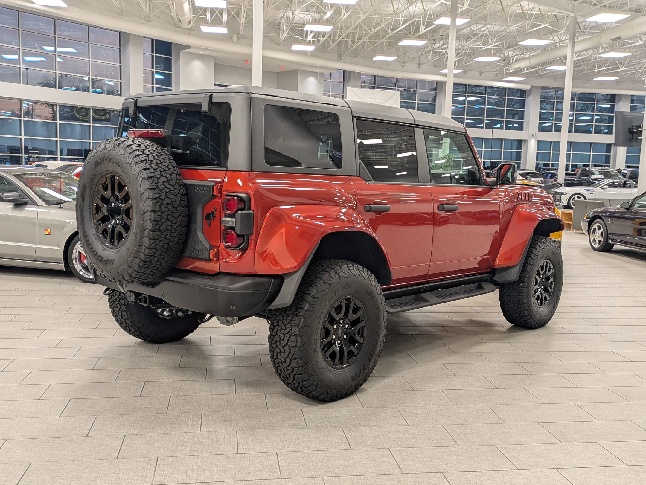 Used 2024 Ford Bronco Raptor w/ Interior Carbon Fiber Pack 6 image 4