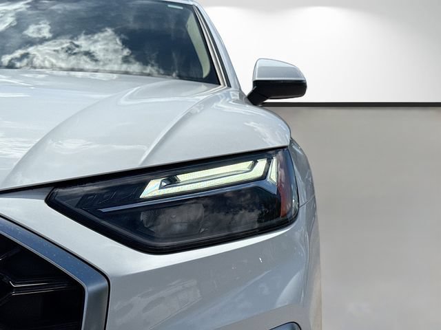 Used 2023 Audi Q5 2.0T Premium w/ Convenience Package AWD/4WD image 9