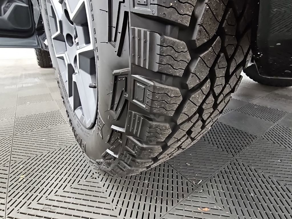 New 2026 GMC Terrain AT4 w/ Convenience Package III image 44