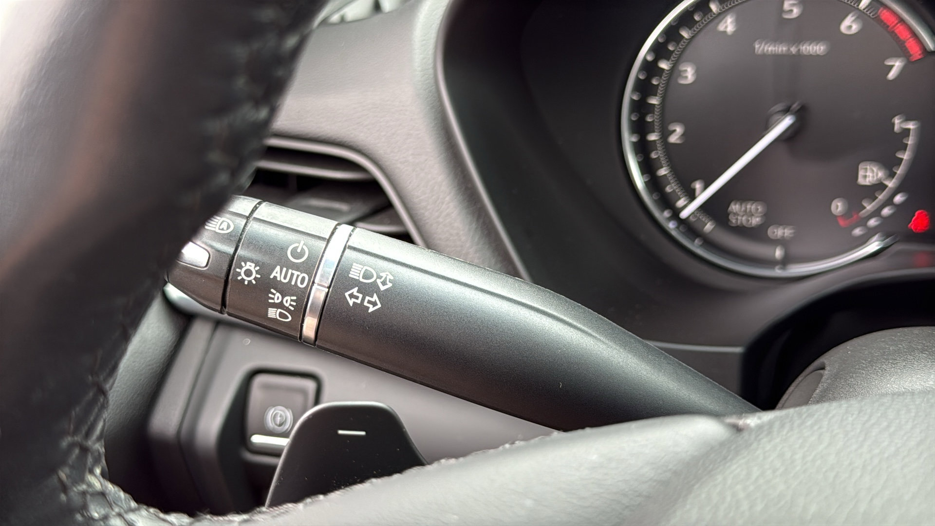 Used 2021 Cadillac CT4 Premium Luxury image 16