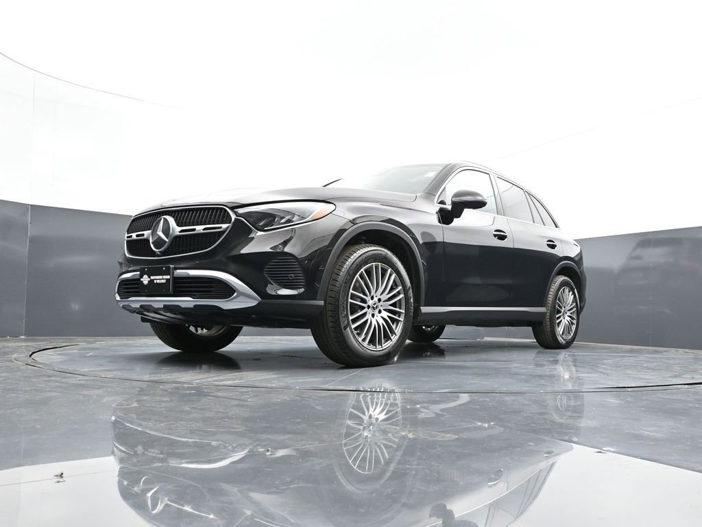 Used 2026 Mercedes-Benz GLC 300 4MATIC image 48