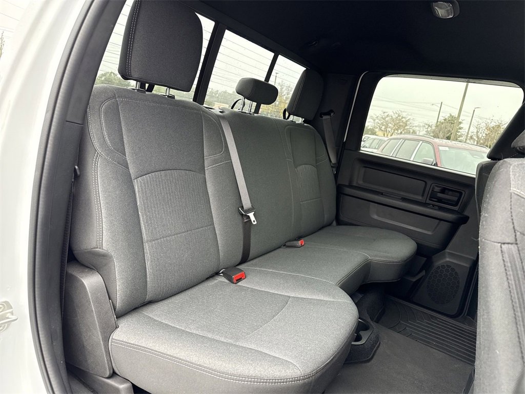 Used 2024 RAM 3500 Tradesman w/ Chrome Appearance Group image 22