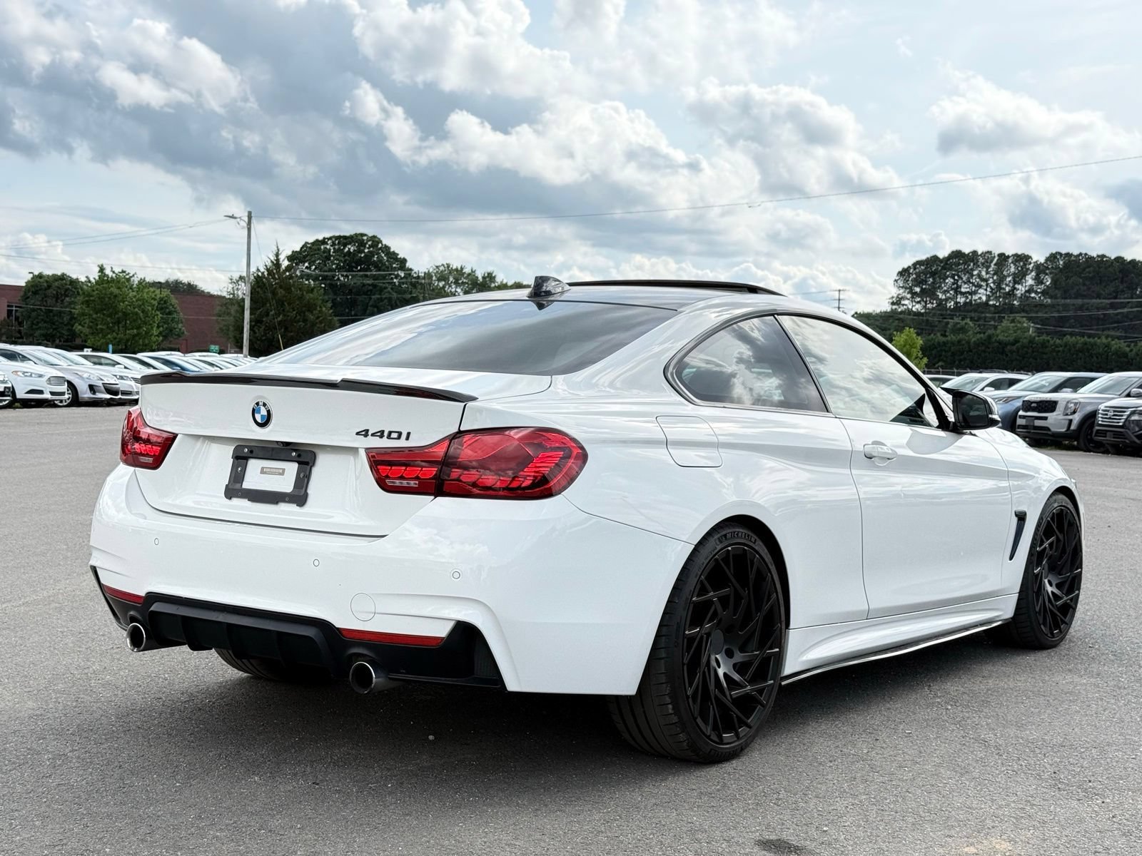 Used 2019 BMW 440i Coupe w/ M Sport Package RWD image 11