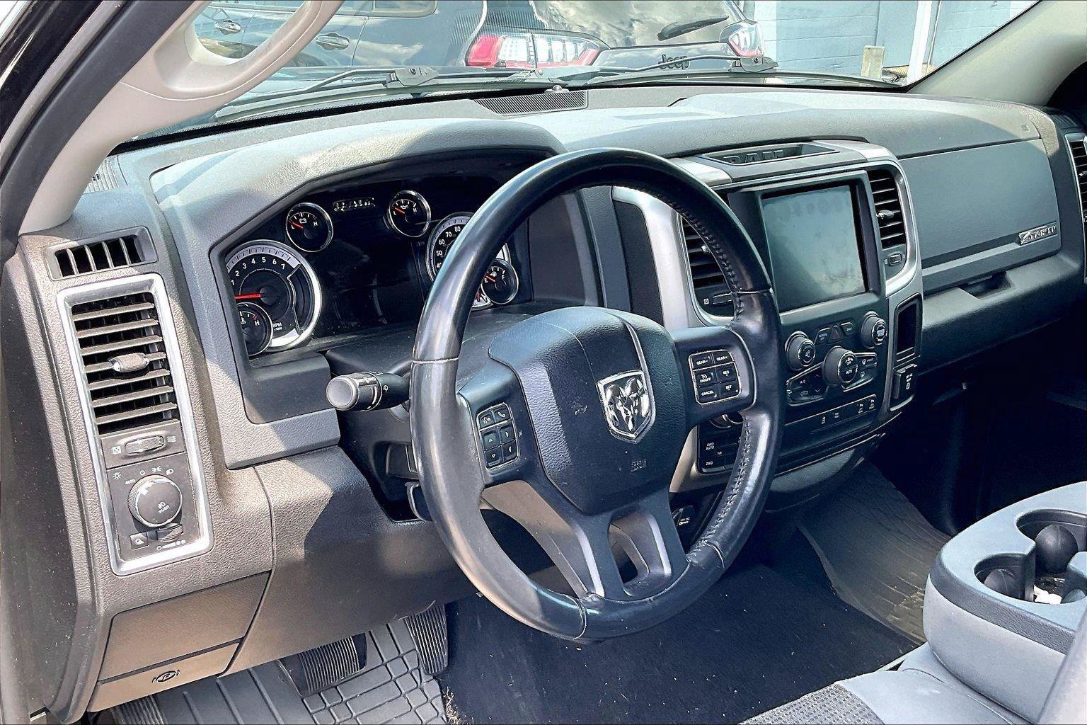 Used 2019 RAM 1500 Big Horn AWD/4WD image 8