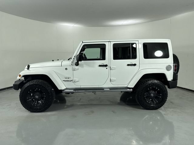 Used 2017 Jeep Wrangler Unlimited Sahara w/ Mopar Chrome Edition Group AWD/4WD image 26