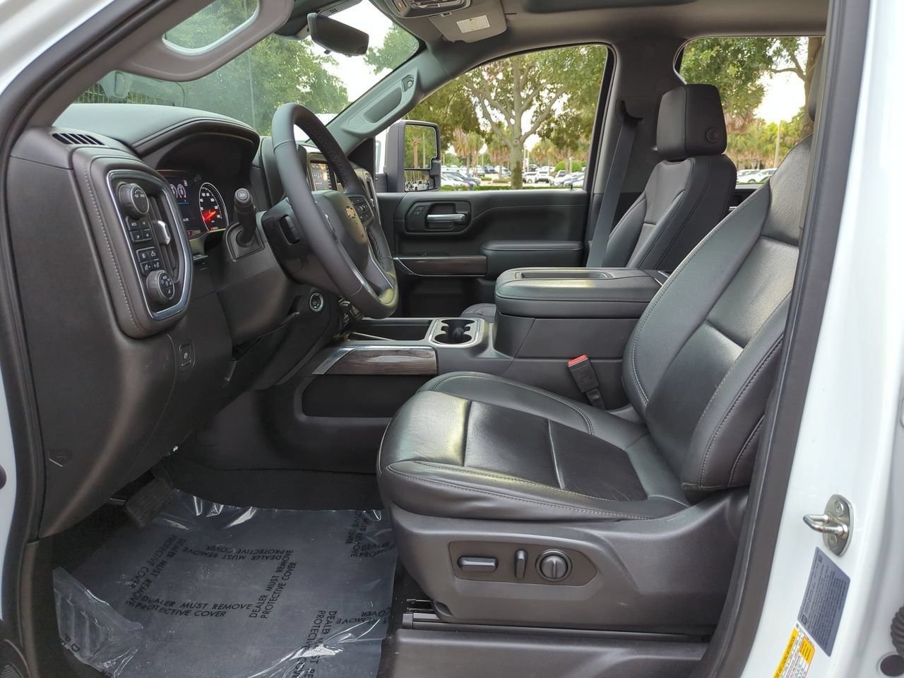 Used 2021 Chevrolet Silverado 2500 LTZ w/ LTZ Premium Package AWD/4WD image 19