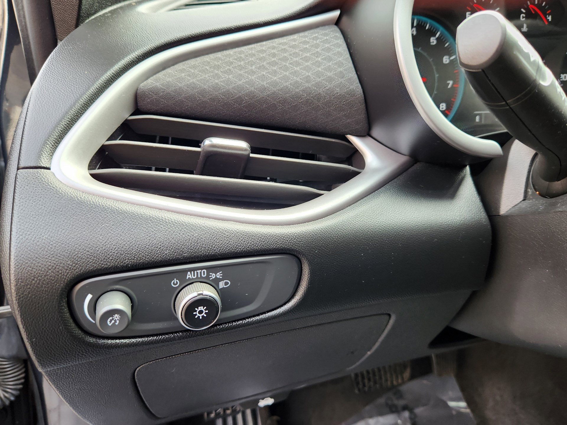 Used 2021 Chevrolet Malibu RS image 11