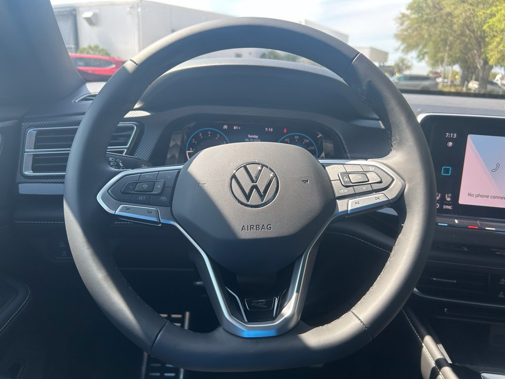 New 2026 Volkswagen Atlas Cross Sport SEL Premium R-Line AWD/4WD image 19