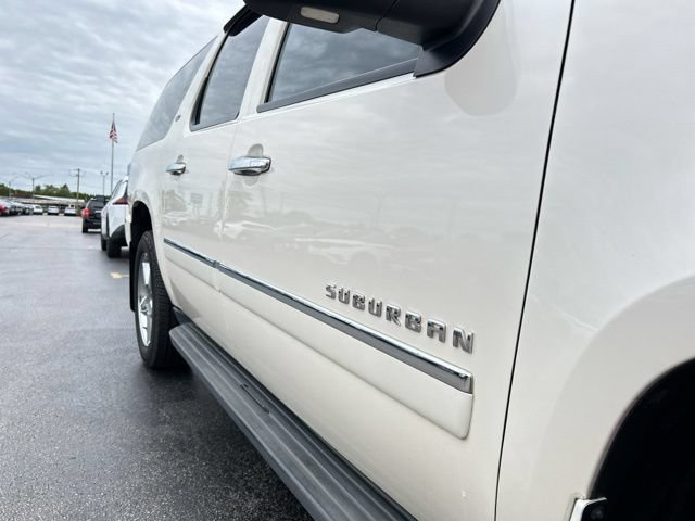 Used 2012 Chevrolet Suburban LTZ AWD/4WD image 19