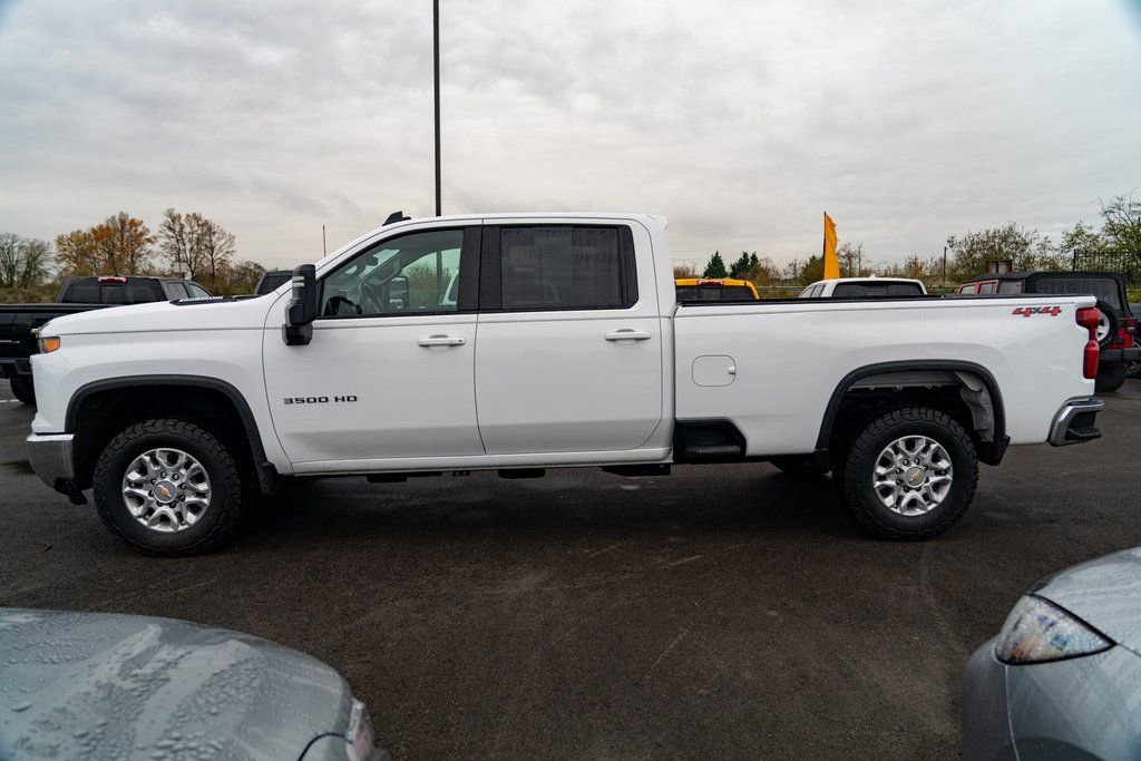 Used 2024 Chevrolet Silverado 3500 LT image 13