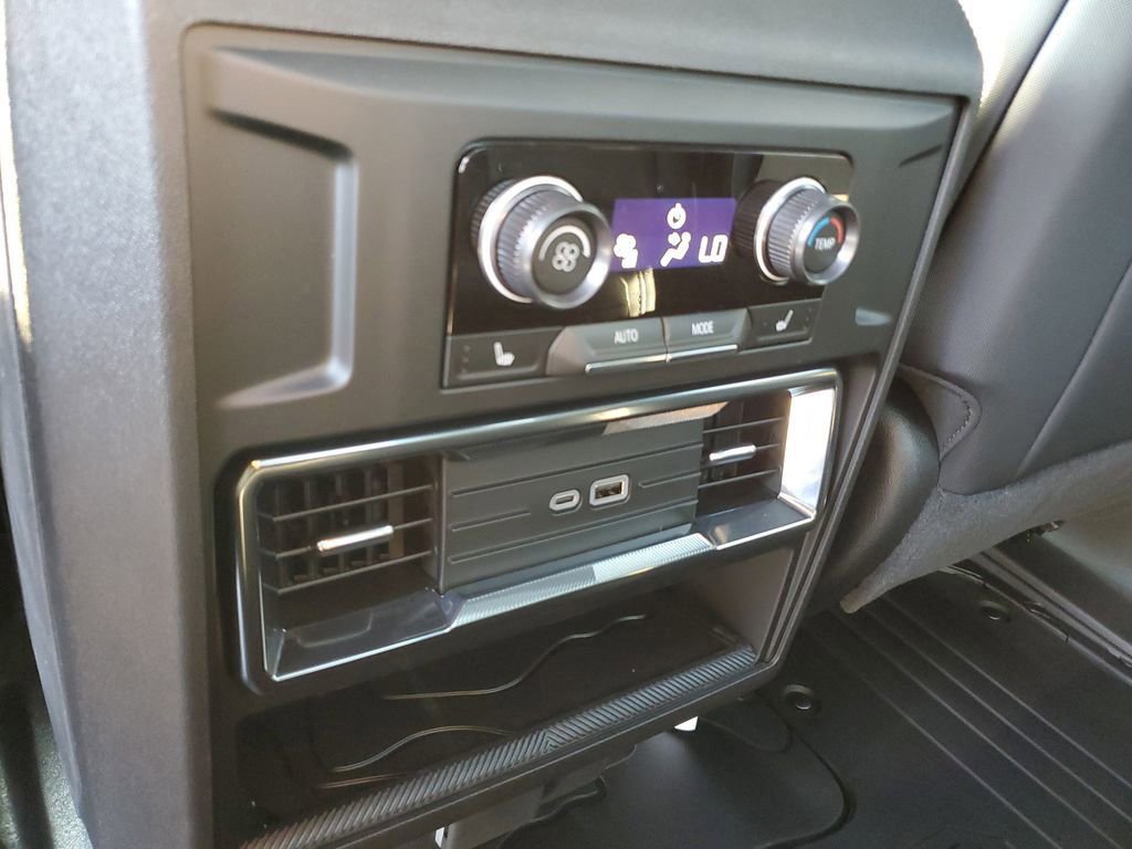 New 2026 GMC Hummer EV 4x4 Crew Cab image 10