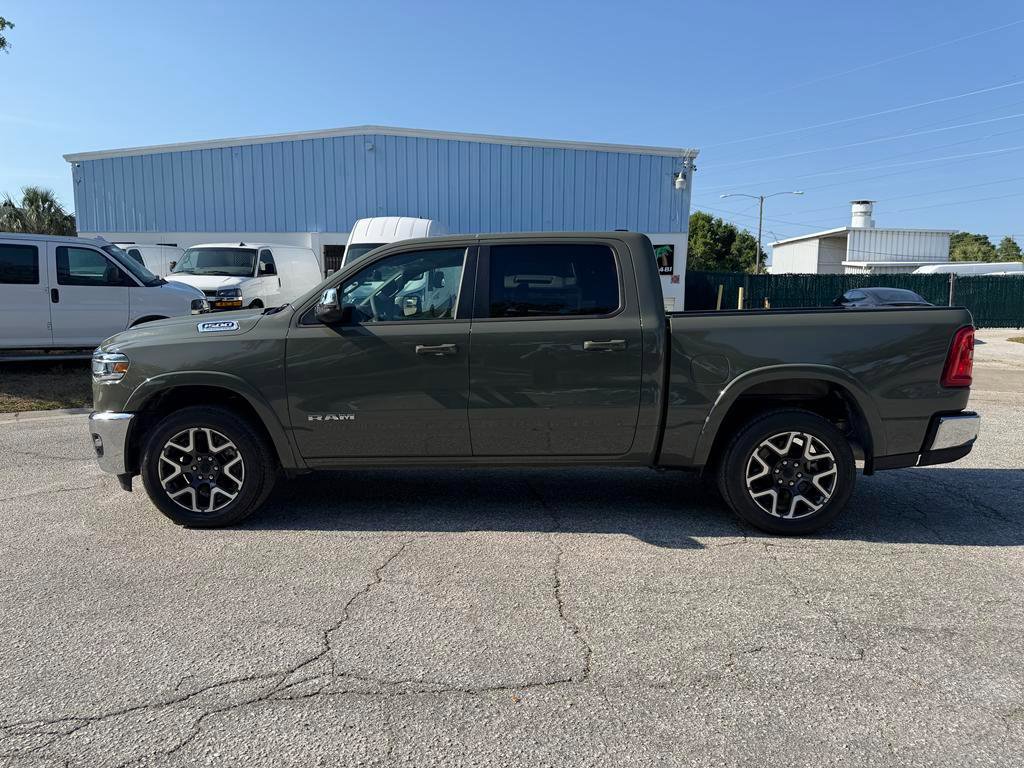 Used 2026 RAM 1500 Laramie AWD/4WD image 4