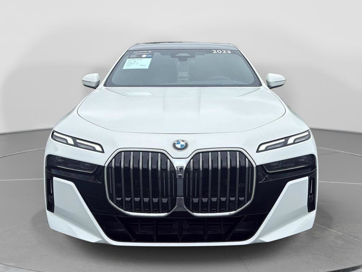 Certified 2023 BMW 740i w/ Parking Assistance Package RWD image 9