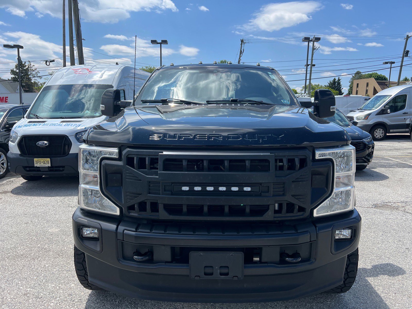 Used 2021 Ford F250 XLT w/ XLT Premium Package AWD/4WD image 2