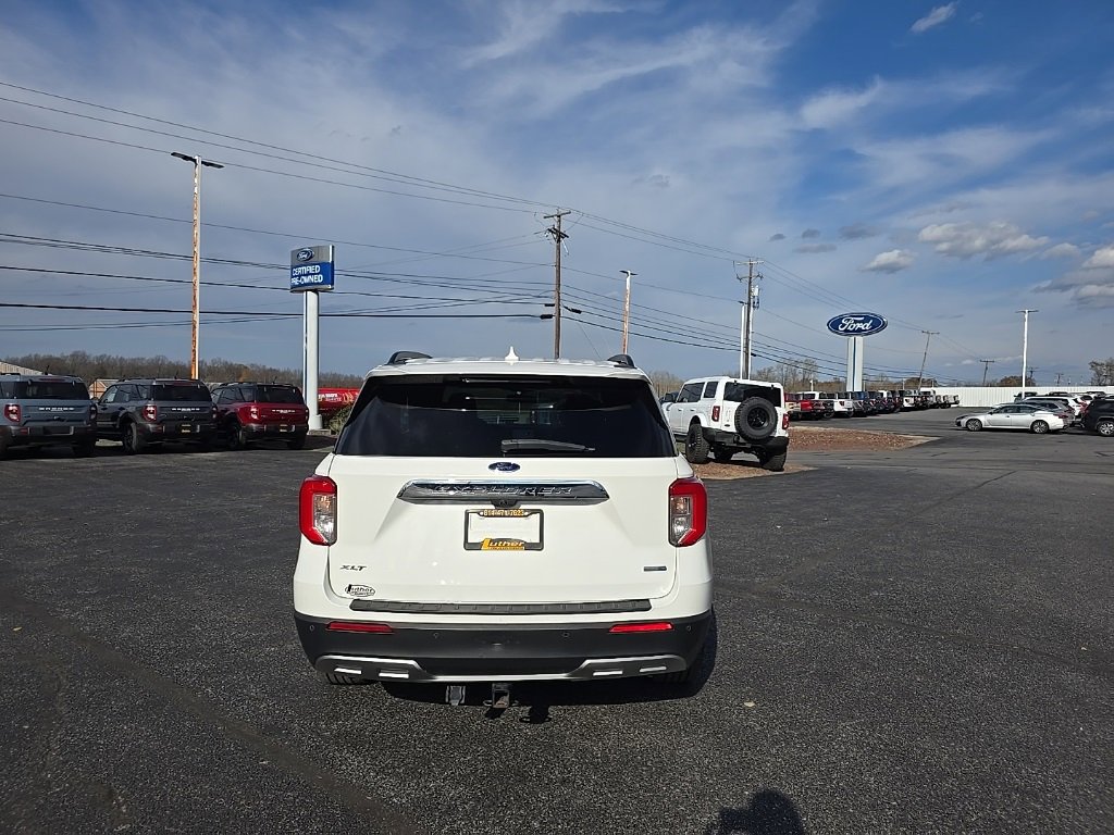 Used 2020 Ford Explorer XLT w/ Equipment Group 202A image 8