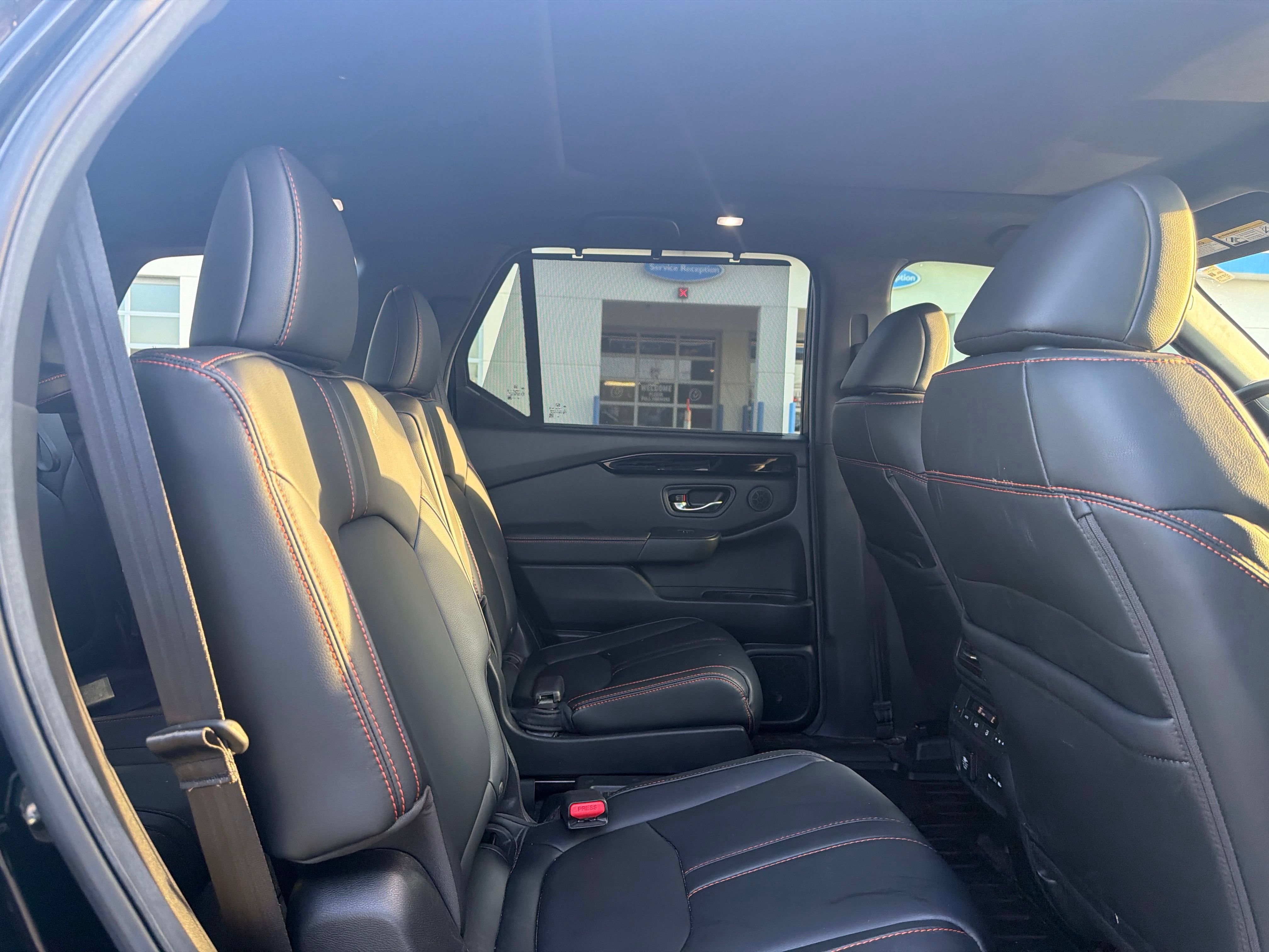 Used 2025 Honda Pilot TrailSport image 40