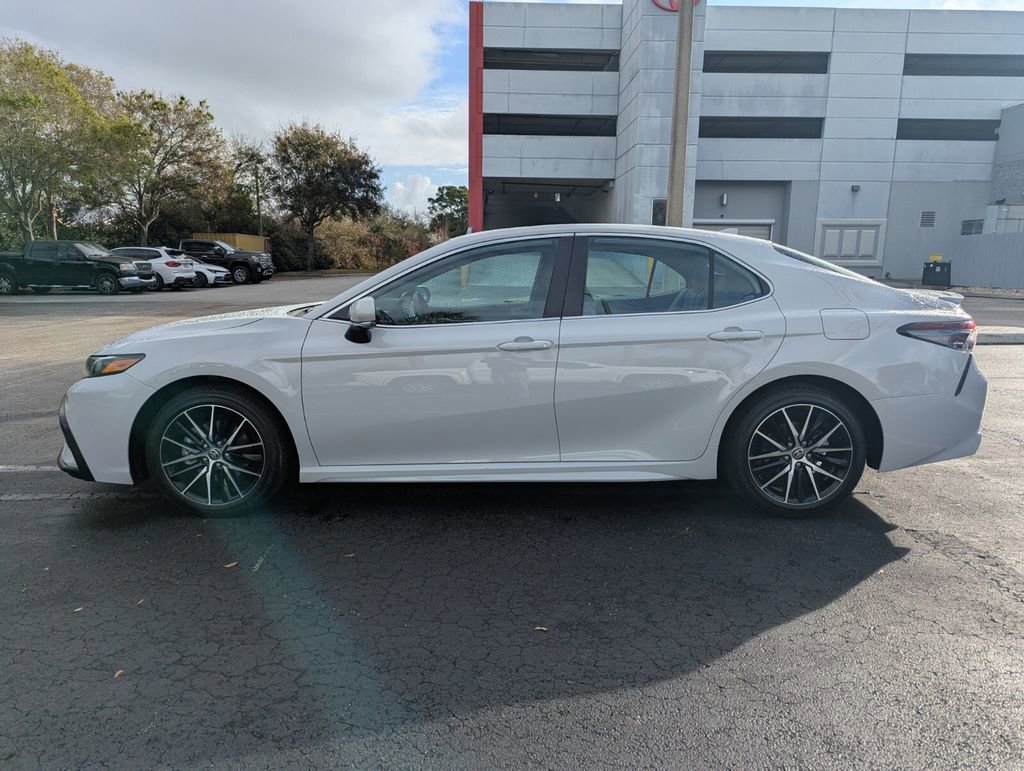 Certified 2024 Toyota Camry SE w/ Convenience Package image 8