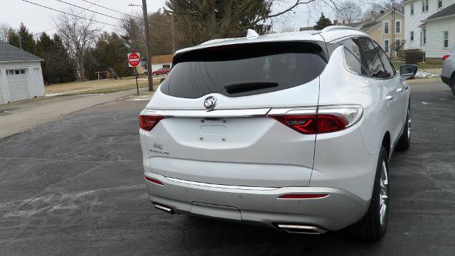 Used 2023 Buick Enclave Premium FWD image 6