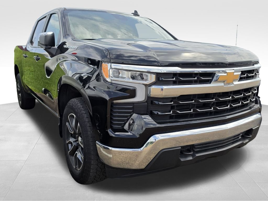 Used 2023 Chevrolet Silverado 1500 LT AWD/4WD image 4