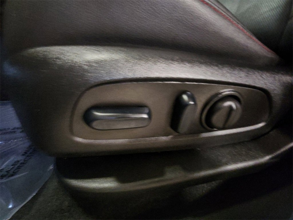 Certified 2024 Chevrolet Blazer RS w/ Driver Confidence II Package image 13