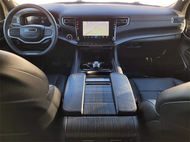 Used 2024 Jeep Wagoneer L Series II w/ Flexible Seating Group image 11