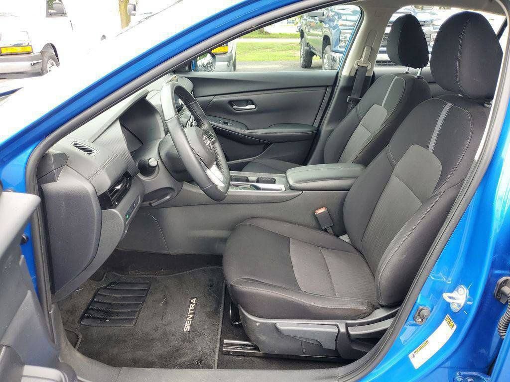 Used 2024 Nissan Sentra SV w/ All-Weather Package FWD image 5