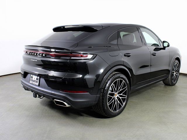 New 2026 Porsche Cayenne Coupe AWD/4WD image 7